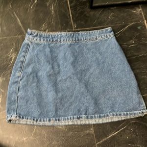 Jean skirt worn once in good condition